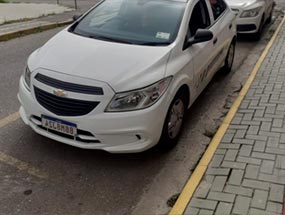 taxista-itapema-carro-espacoso-1